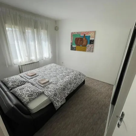 Peaceful And Spacious With Free Parking Banja Luka